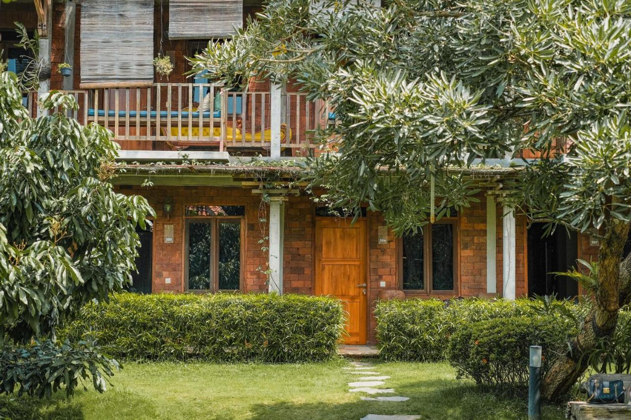 Djajanti House Bed & Breakfast เซอมารัง ภายนอก รูปภาพ
