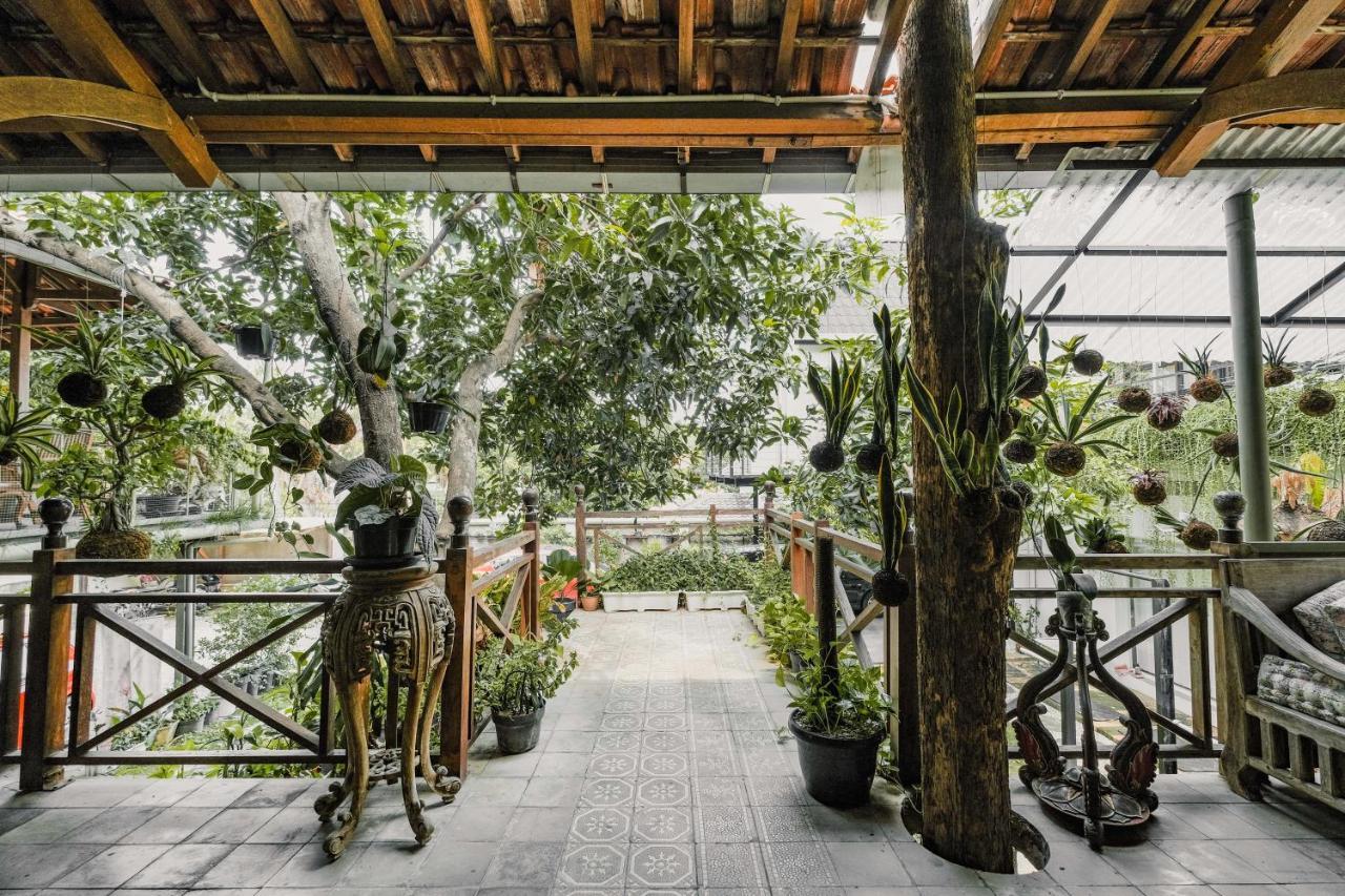 Djajanti House Bed & Breakfast เซอมารัง ภายนอก รูปภาพ
