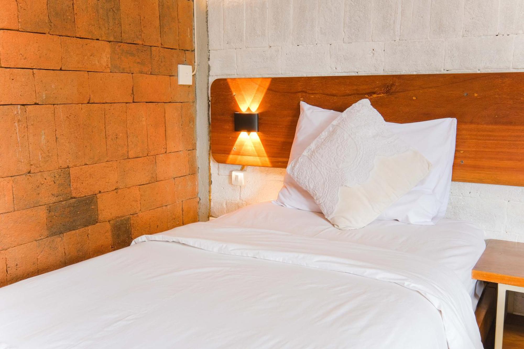 Djajanti House Bed & Breakfast เซอมารัง ภายนอก รูปภาพ