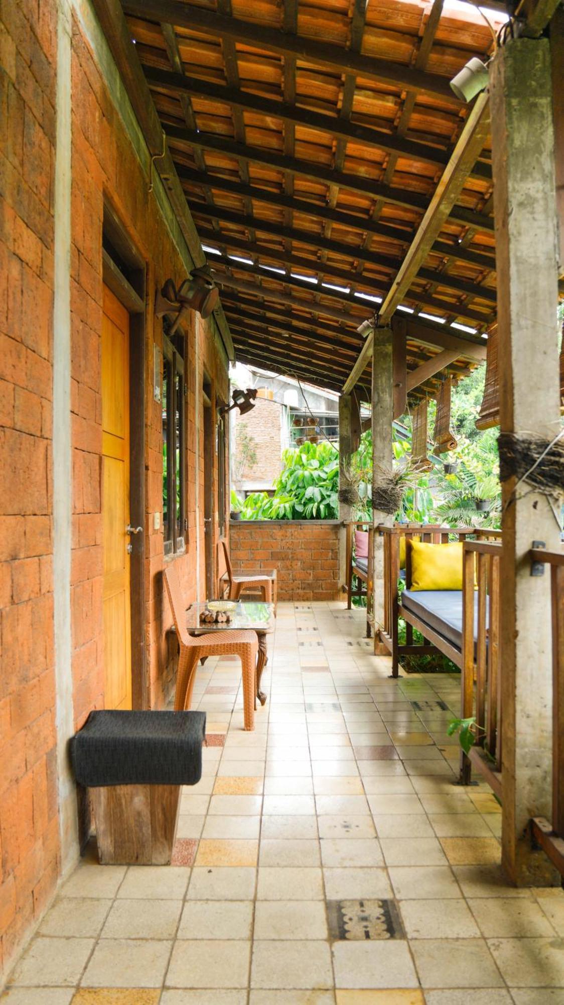 Djajanti House Bed & Breakfast เซอมารัง ภายนอก รูปภาพ