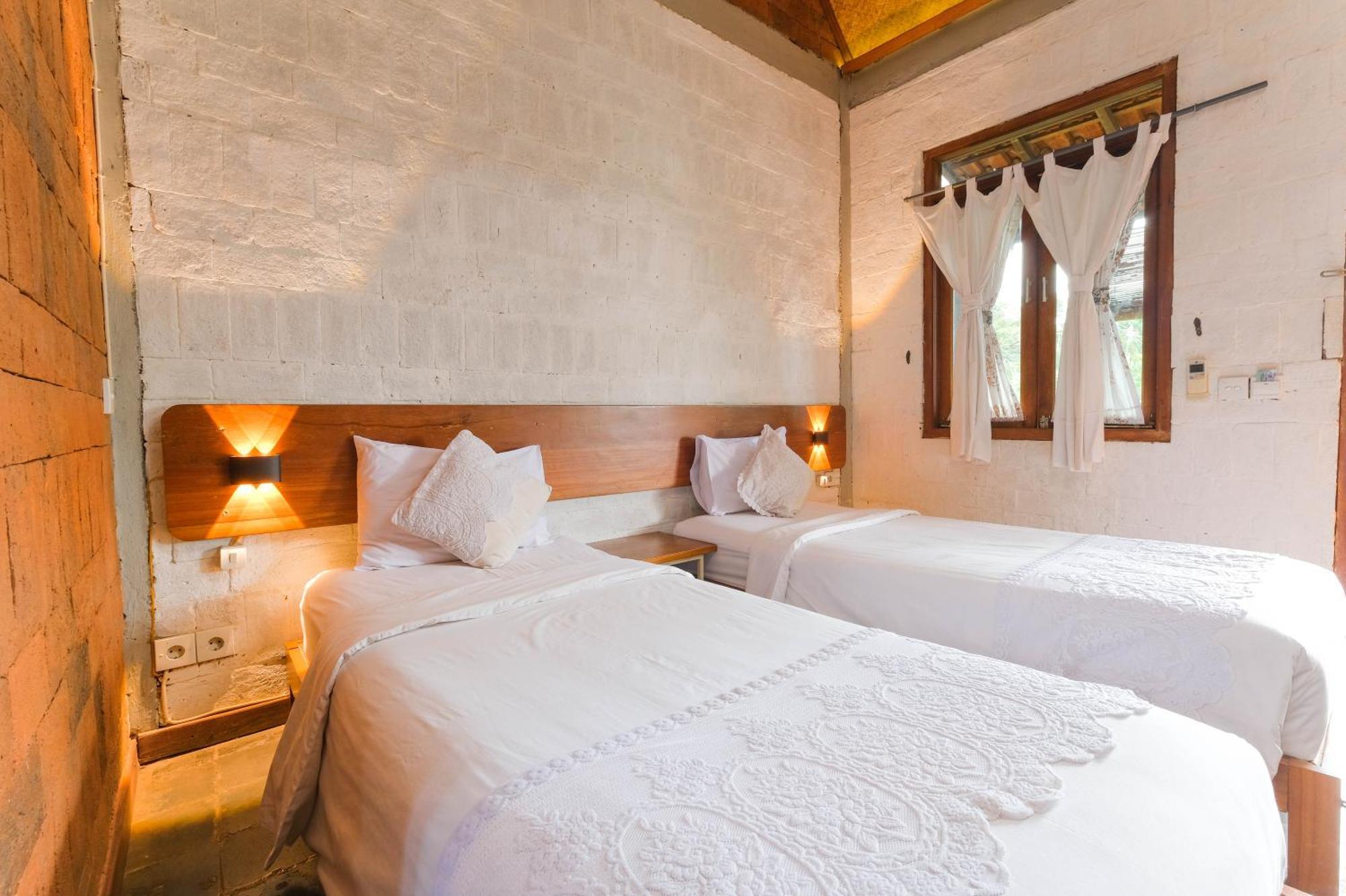 Djajanti House Bed & Breakfast เซอมารัง ภายนอก รูปภาพ