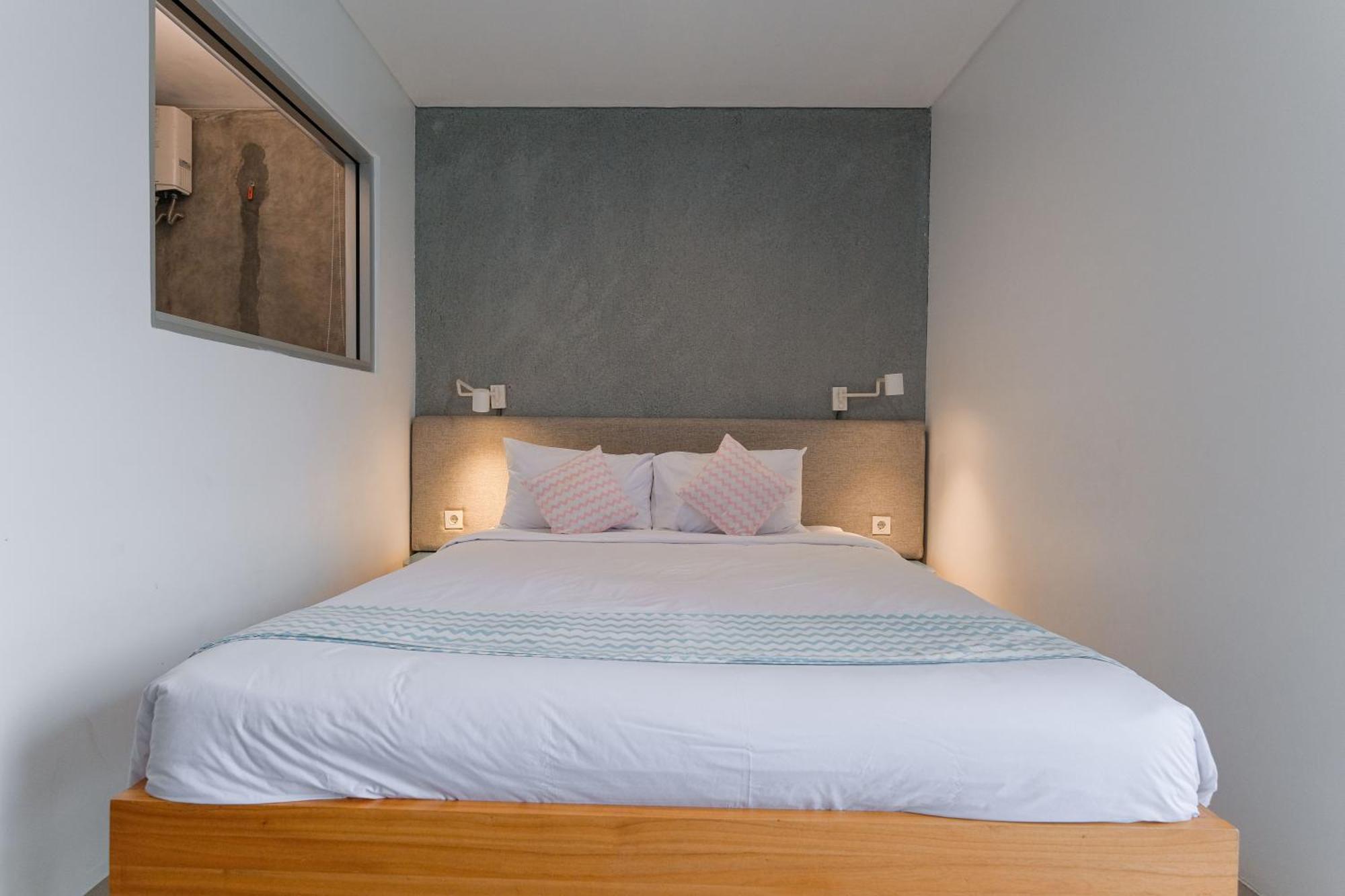 Djajanti House Bed & Breakfast เซอมารัง ภายนอก รูปภาพ