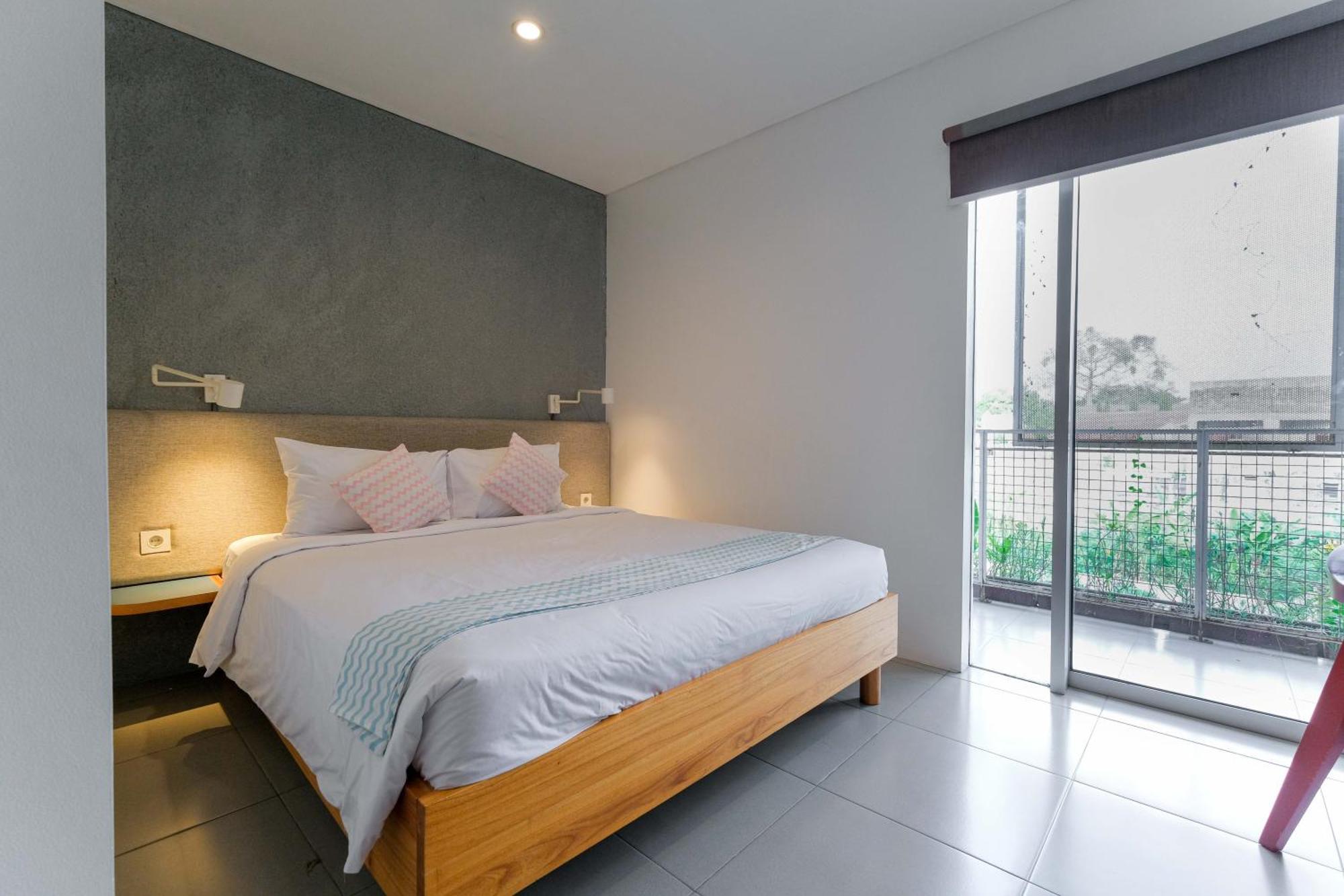 Djajanti House Bed & Breakfast เซอมารัง ภายนอก รูปภาพ