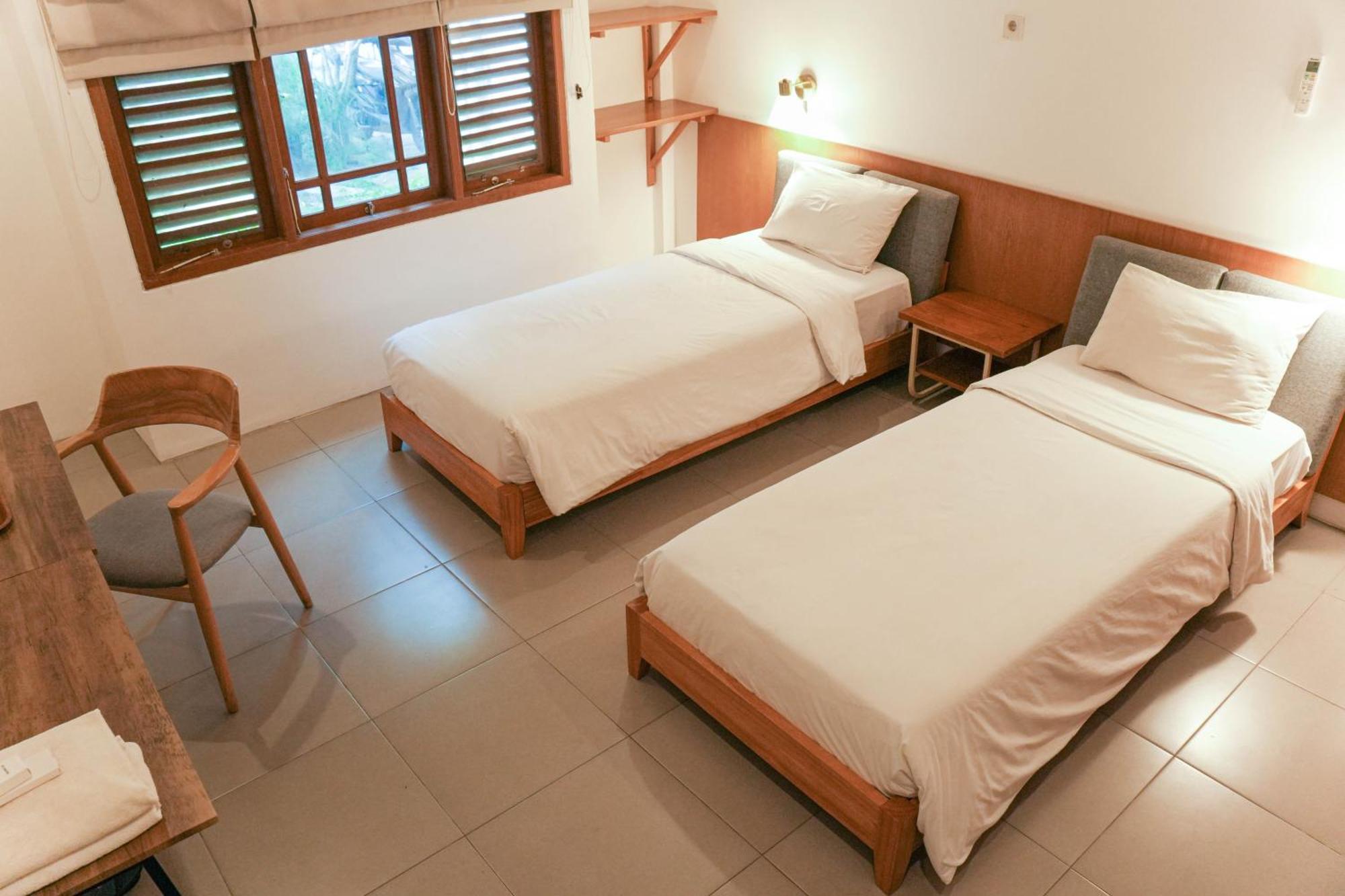Djajanti House Bed & Breakfast เซอมารัง ภายนอก รูปภาพ